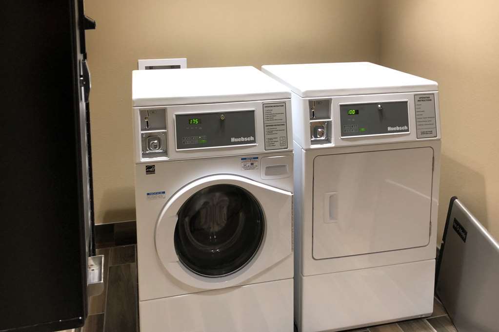 Comfort Suites Liberal Amenities photo